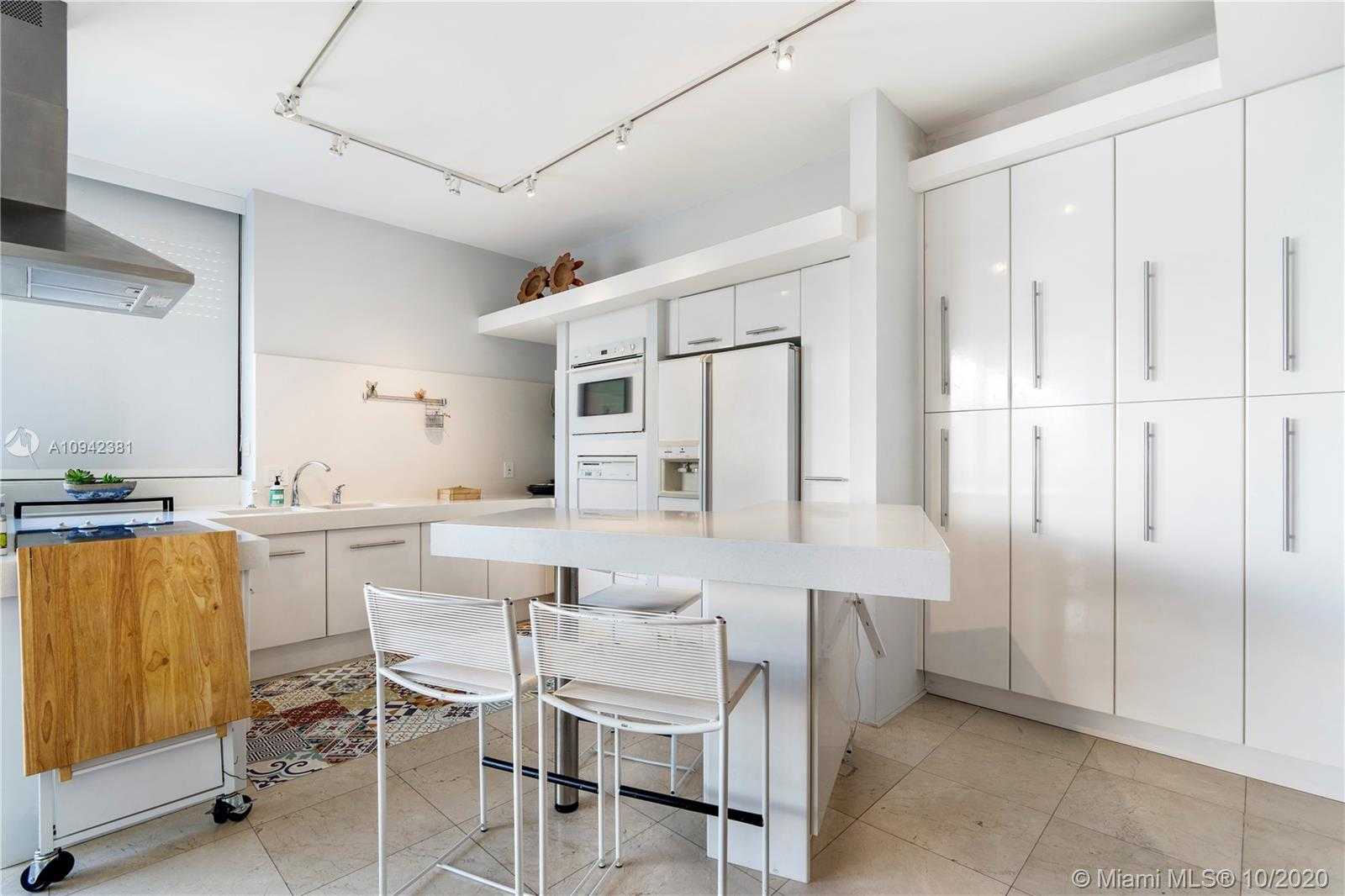 Small Image of 1000 VENETIAN WAY #1703, Miami Number 9
