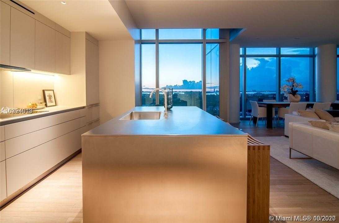 Small Image of 2901 COLLINS AVE #1403, Miami Number 7