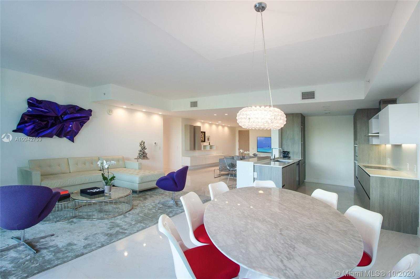 Small Image of 360 OCEAN DR #205S, Miami Number 3