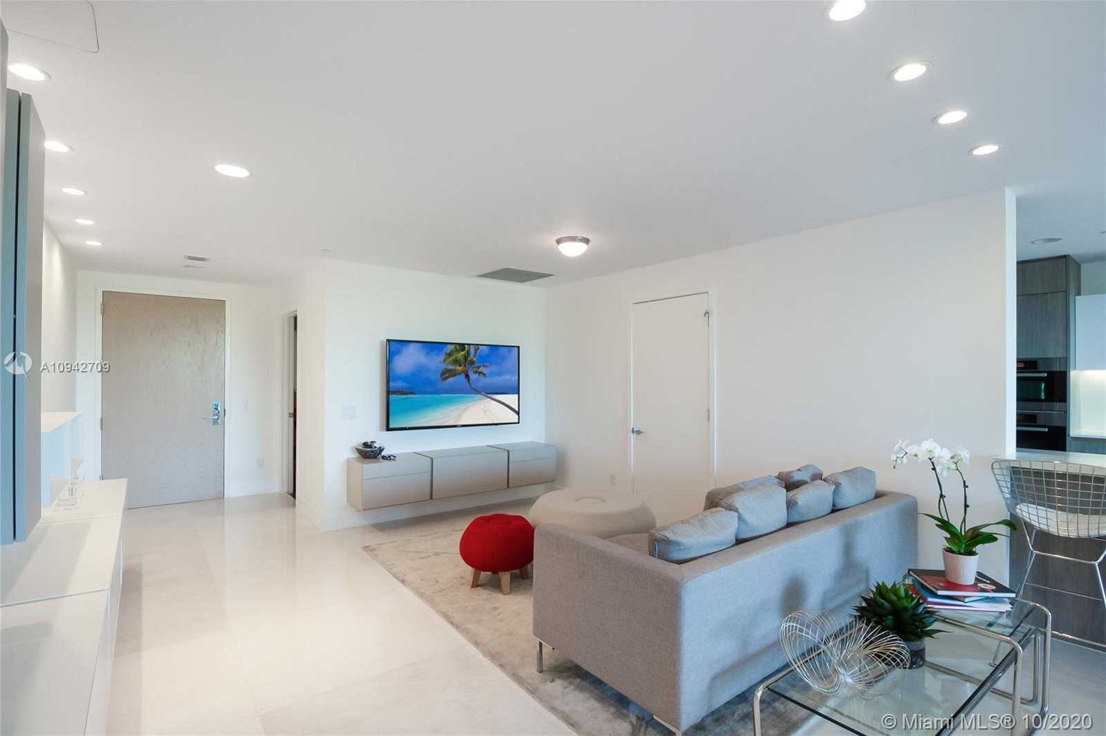 Small Image of 360 OCEAN DR #205S, Miami Number 5