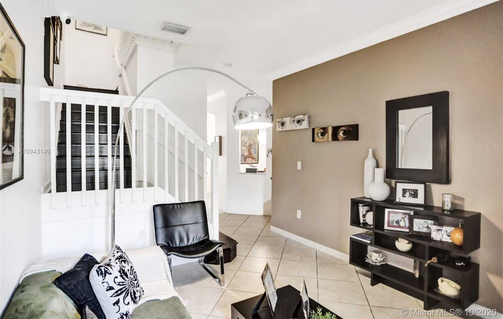 Small Image of 3178 NORTH WEST 103RD CT #3178, Doral Number 12