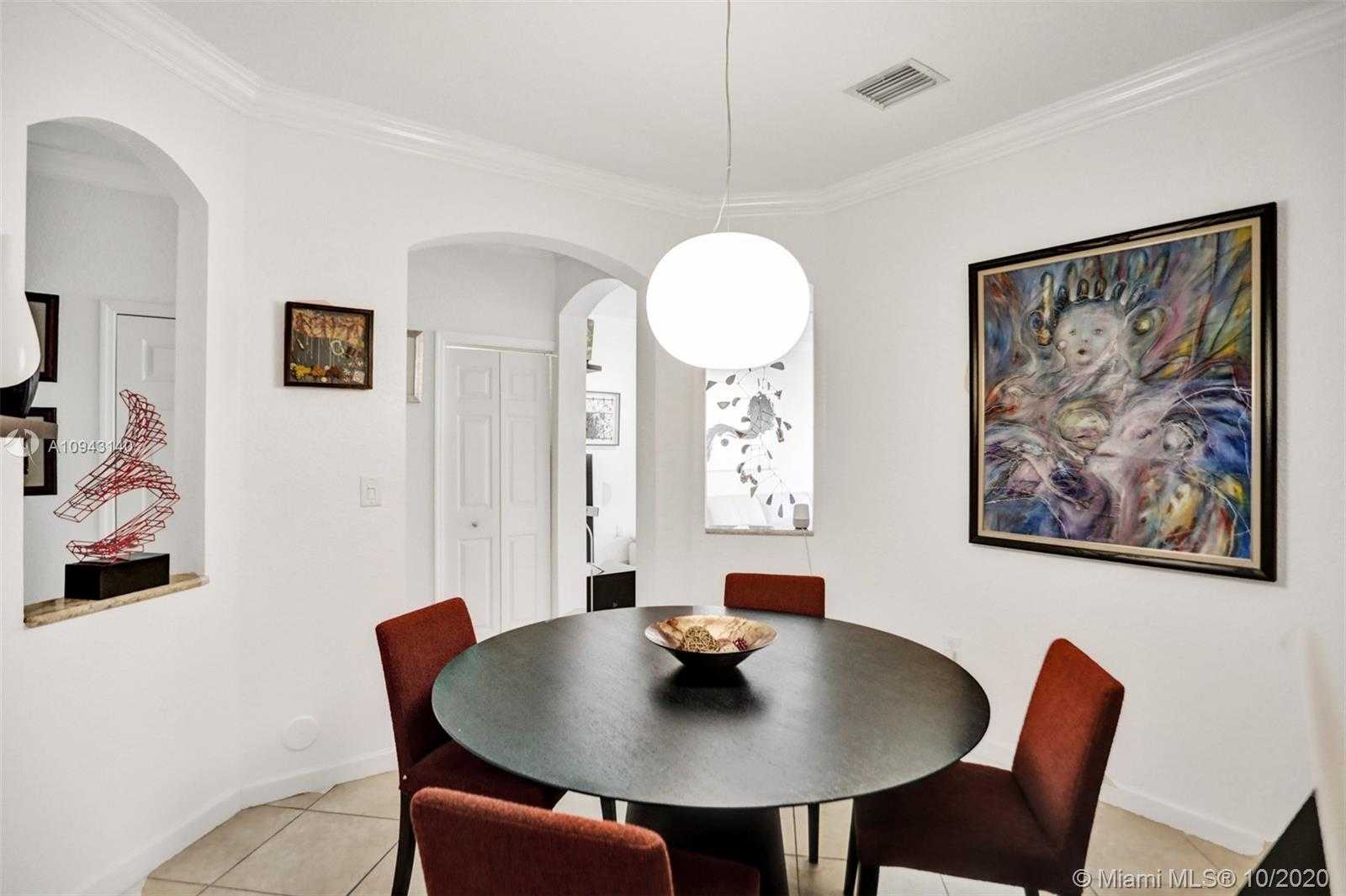 Small Image of 3178 NORTH WEST 103RD CT #3178, Doral Number 4