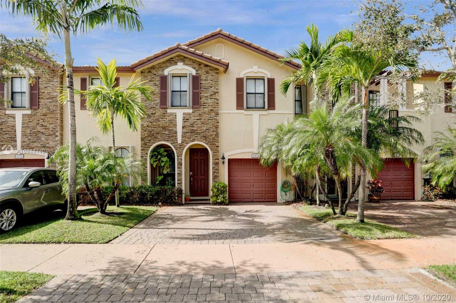 Small Image of 3178 NORTH WEST 103RD CT #3178, Doral Number 43