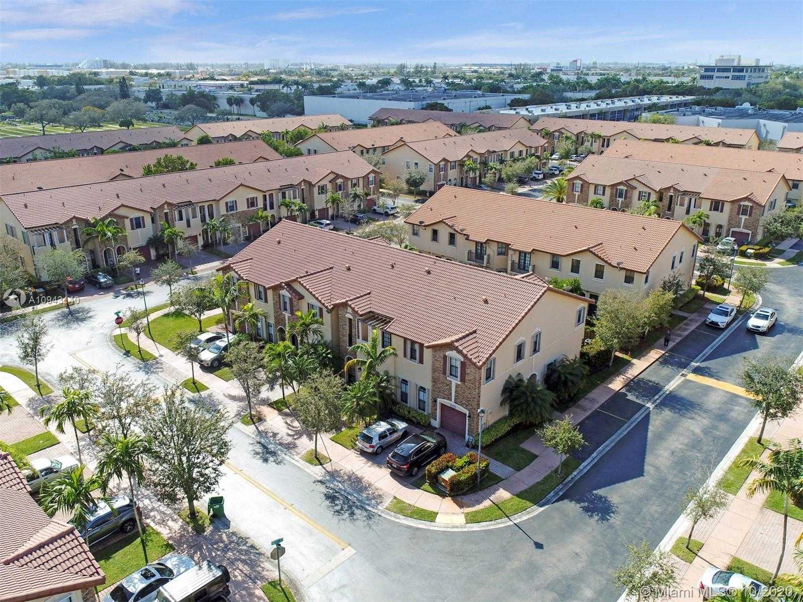 Small Image of 3178 NORTH WEST 103RD CT #3178, Doral Number 44