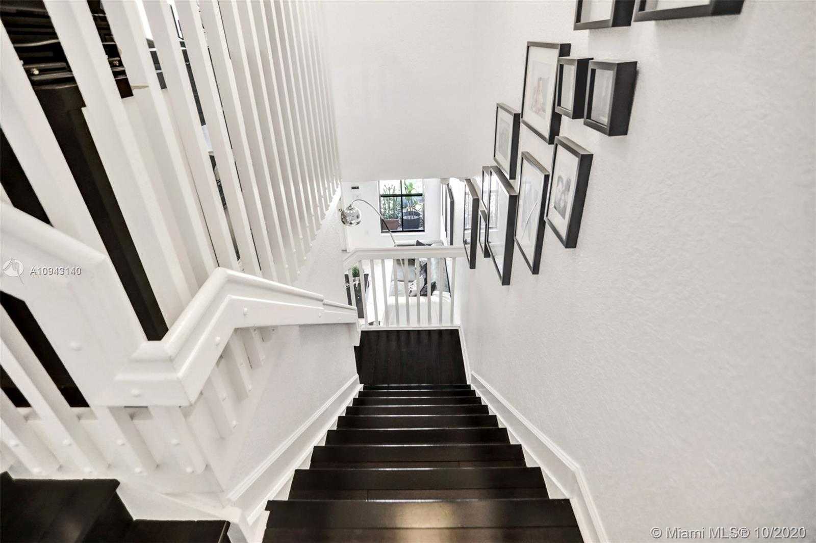 Small Image of 3178 NORTH WEST 103RD CT #3178, Doral Number 57