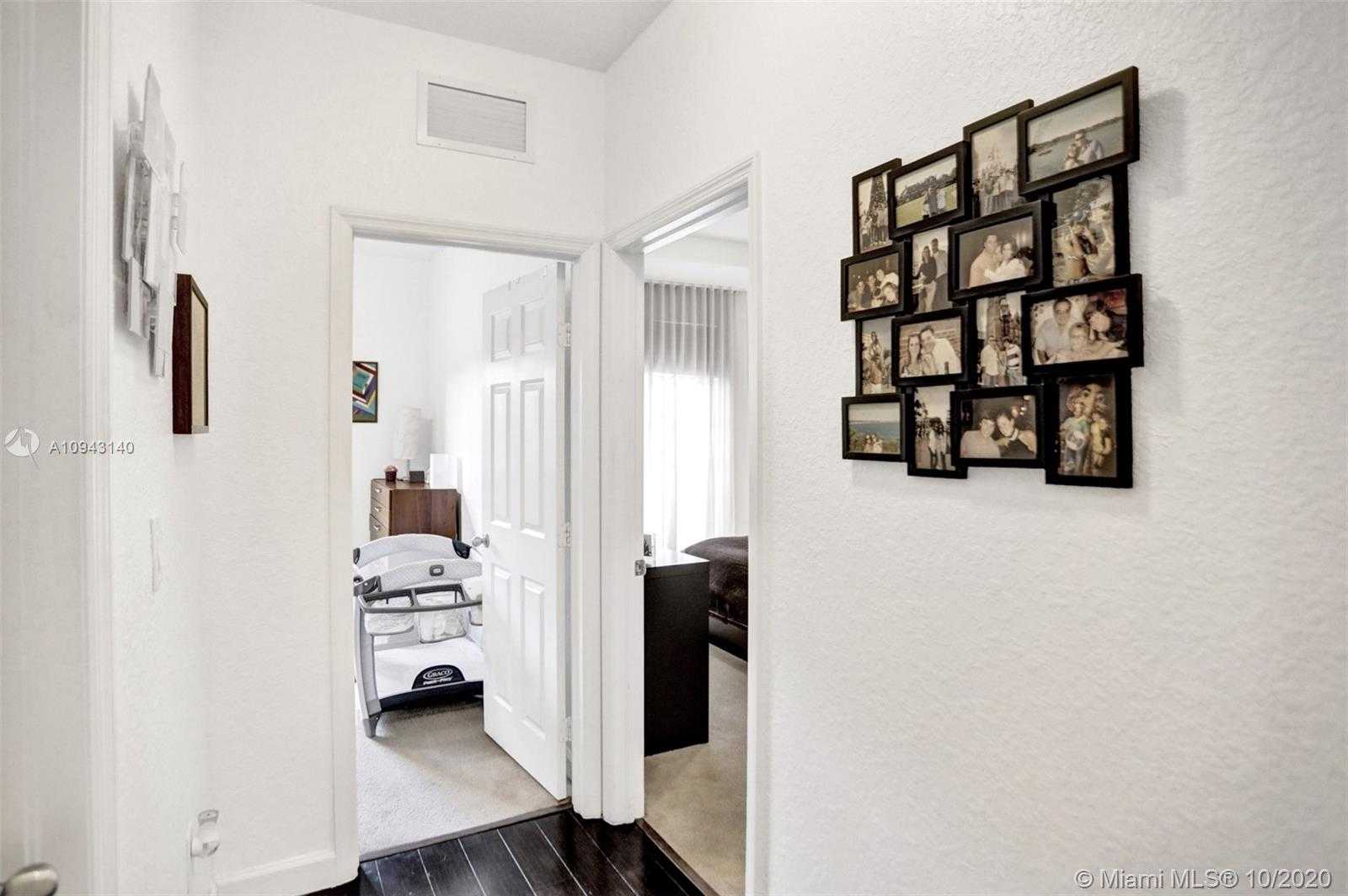 Small Image of 3178 NORTH WEST 103RD CT #3178, Doral Number 60