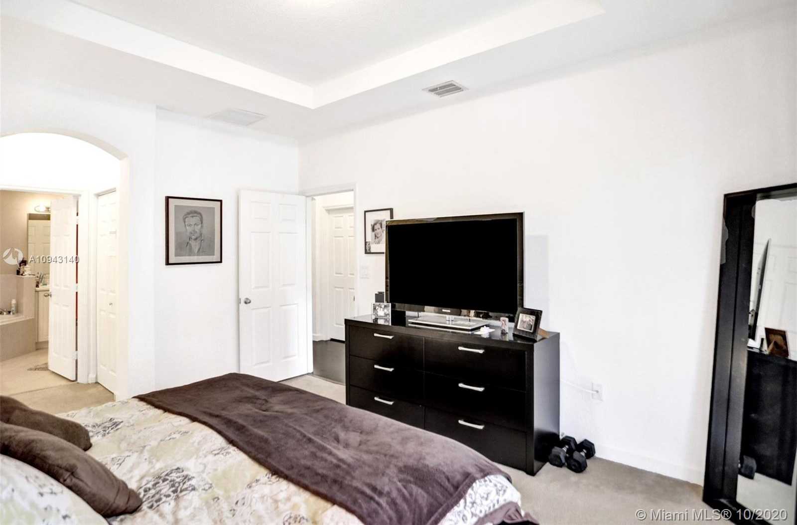Small Image of 3178 NORTH WEST 103RD CT #3178, Doral Number 62