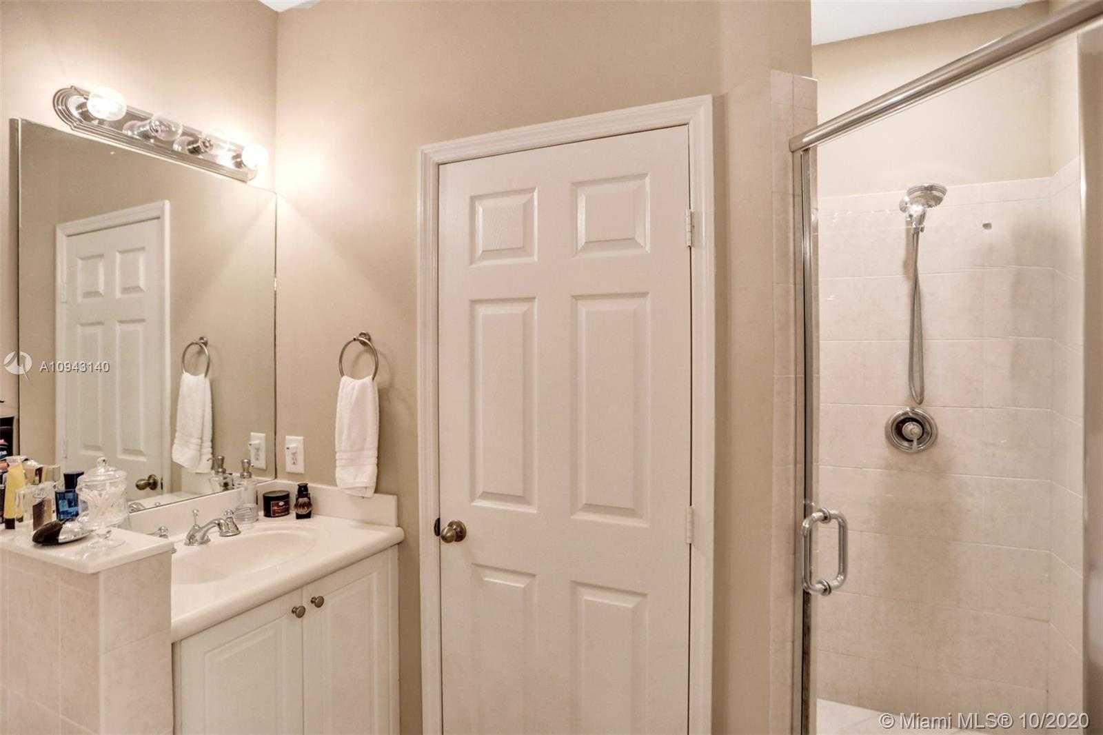 Small Image of 3178 NORTH WEST 103RD CT #3178, Doral Number 66