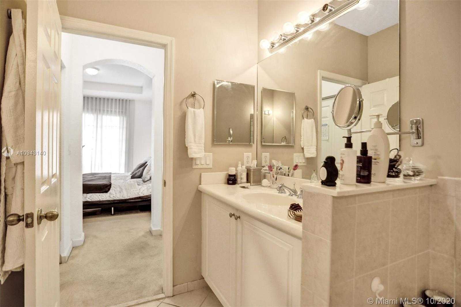 Small Image of 3178 NORTH WEST 103RD CT #3178, Doral Number 68
