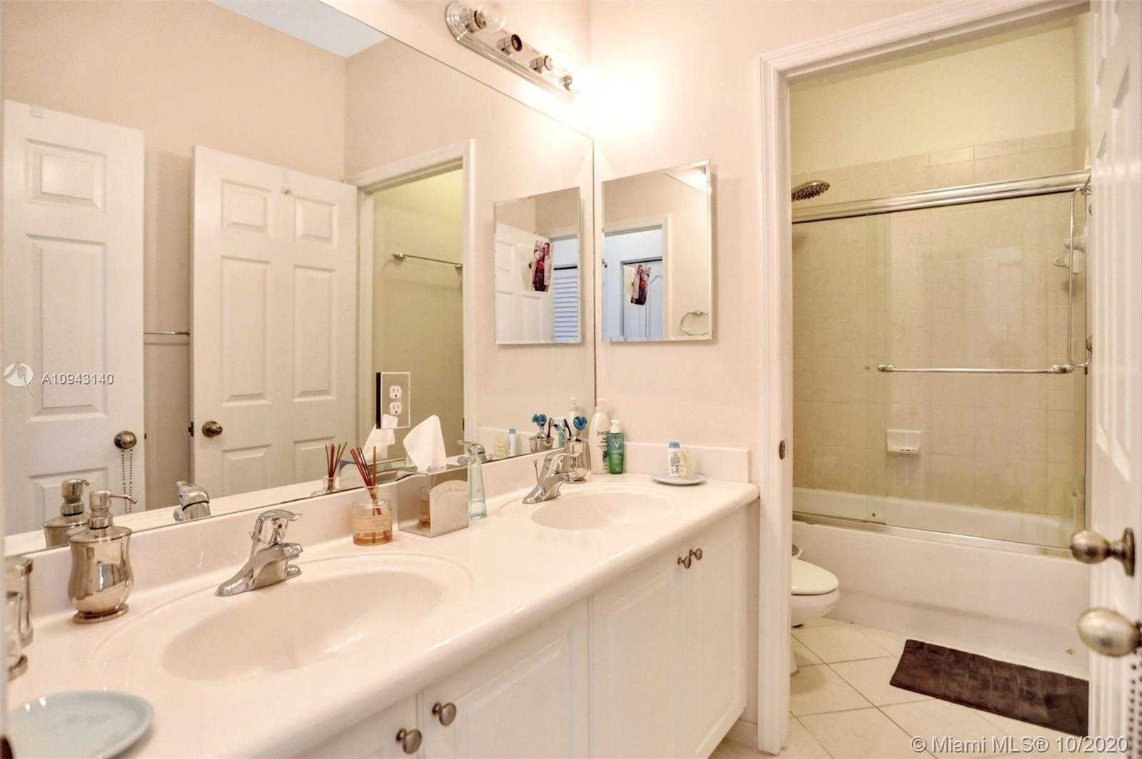 Small Image of 3178 NORTH WEST 103RD CT #3178, Doral Number 69