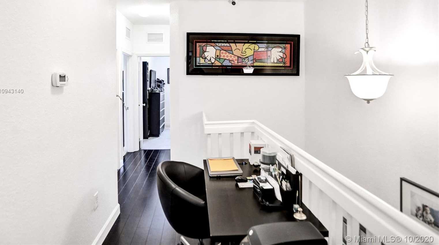 Small Image of 3178 NORTH WEST 103RD CT #3178, Doral Number 75