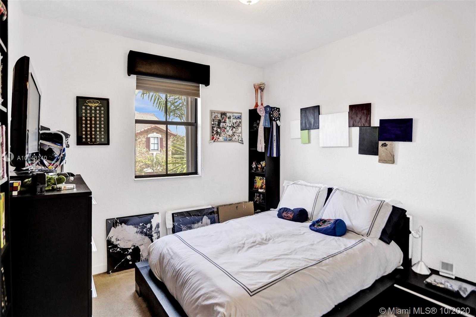 Small Image of 3178 NORTH WEST 103RD CT #3178, Doral Number 79