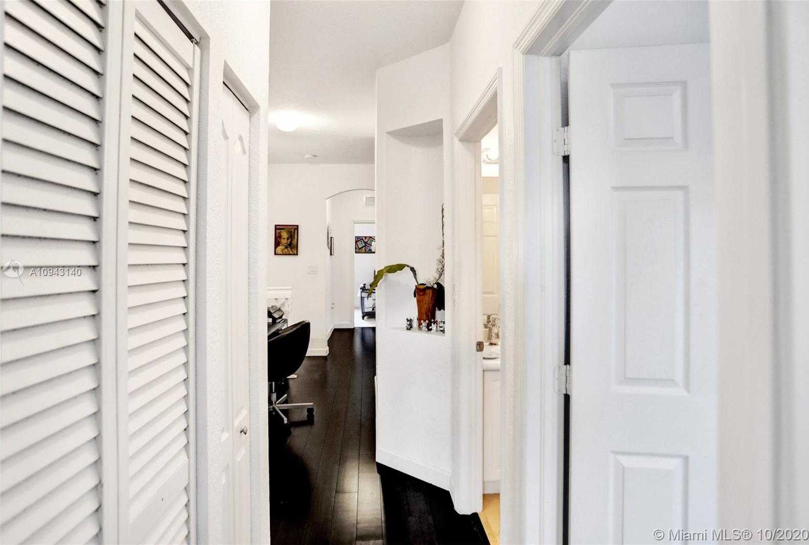Small Image of 3178 NORTH WEST 103RD CT #3178, Doral Number 81