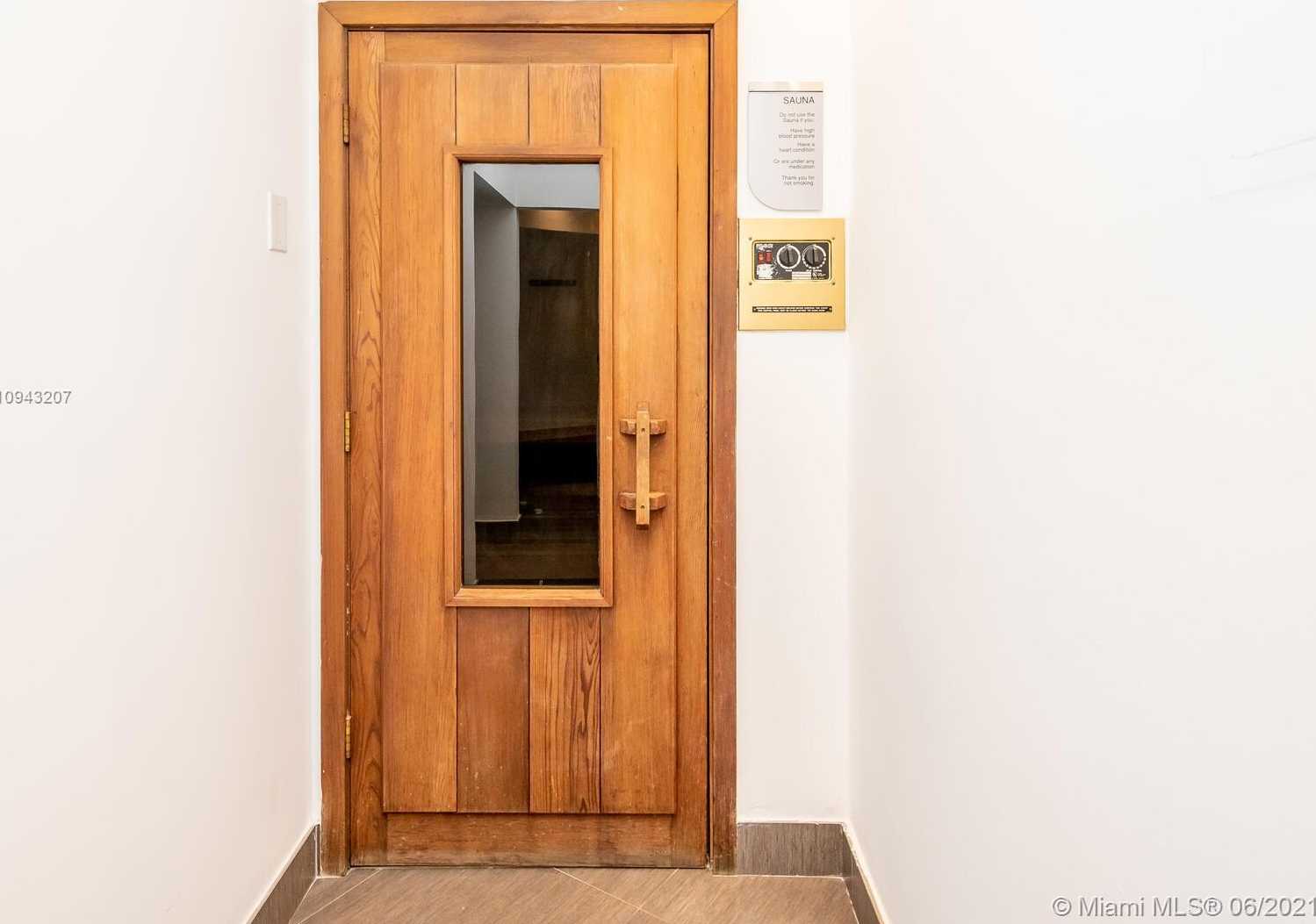 Small Image of 2127 BRICKELL AVE #2702, Miami Number 31