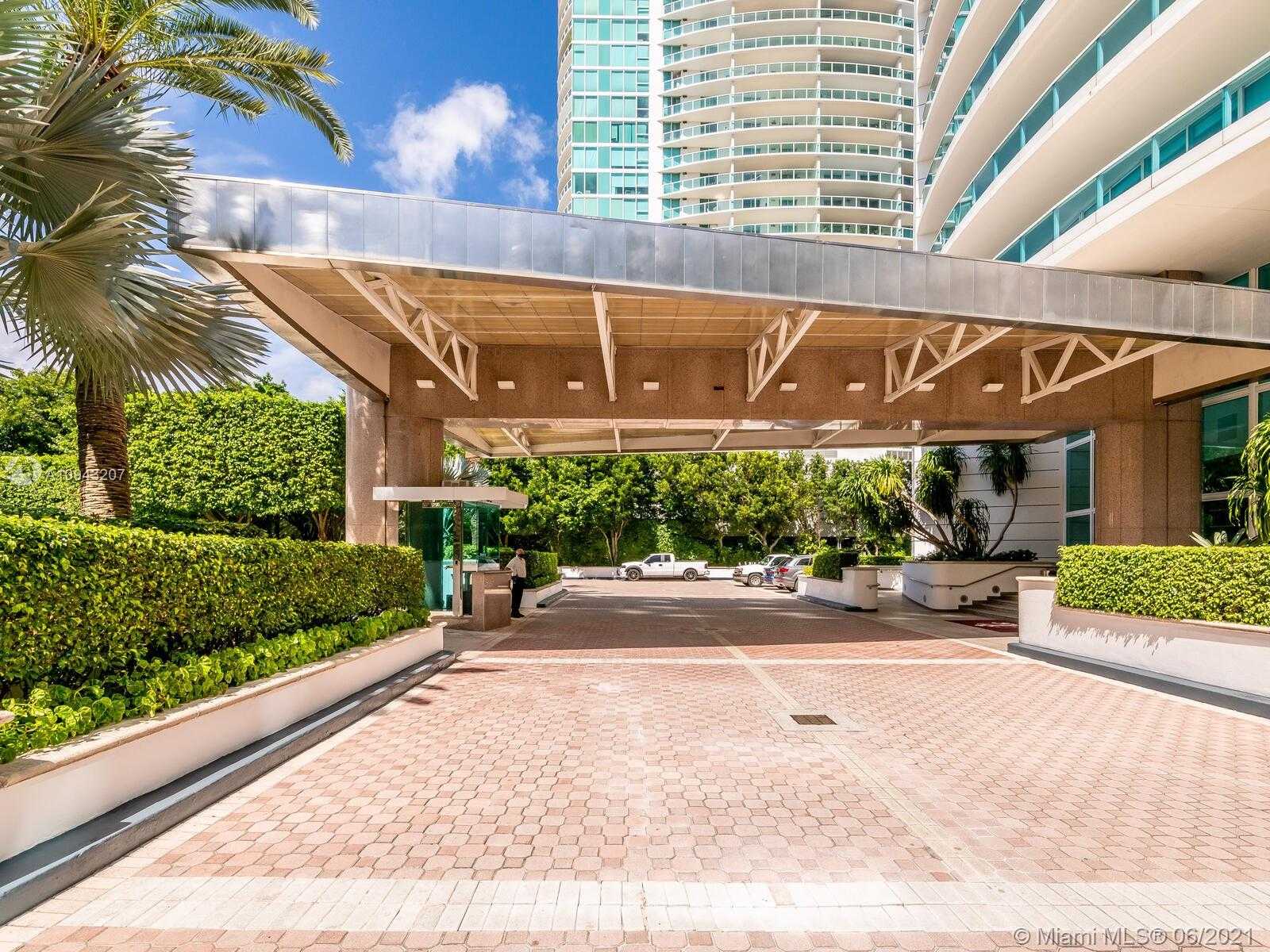 Small Image of 2127 BRICKELL AVE #2702, Miami Number 6