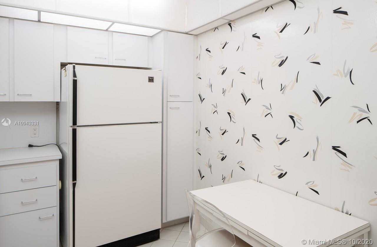 Small Image of 20301 WEST COUNTRY CLUB DR #PH24, Aventura Number 11