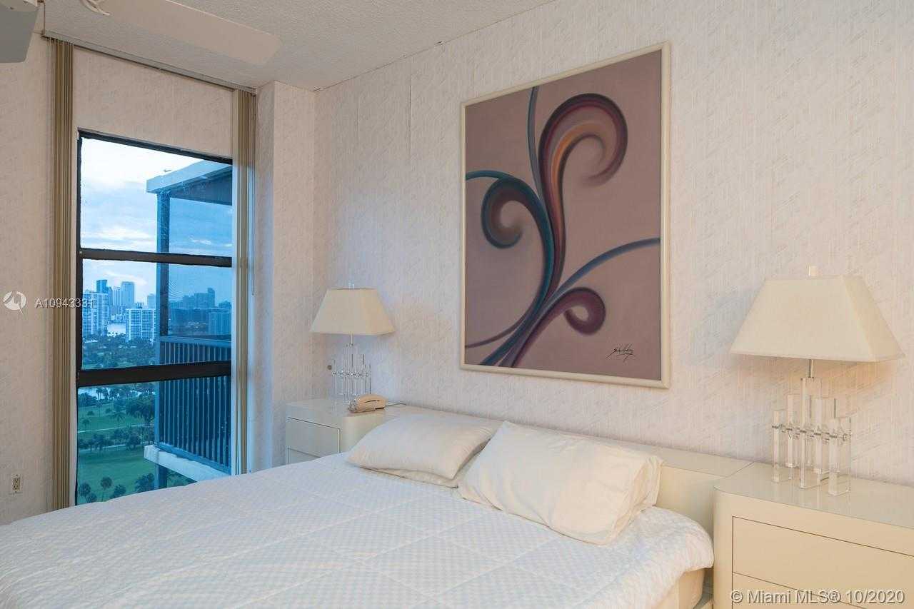Small Image of 20301 WEST COUNTRY CLUB DR #PH24, Aventura Number 12