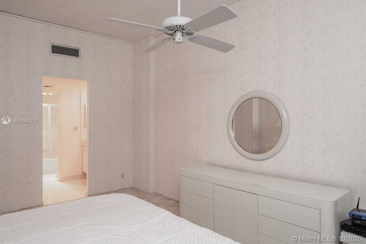 Small Image of 20301 WEST COUNTRY CLUB DR #PH24, Aventura Number 14