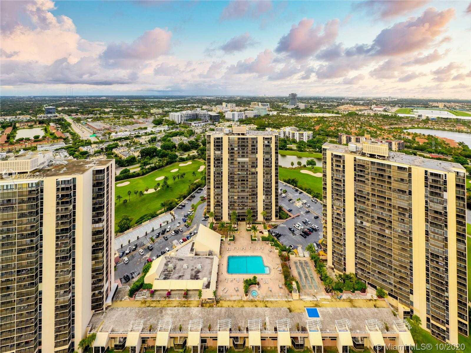 Small Image of 20301 WEST COUNTRY CLUB DR #PH24, Aventura Number 3