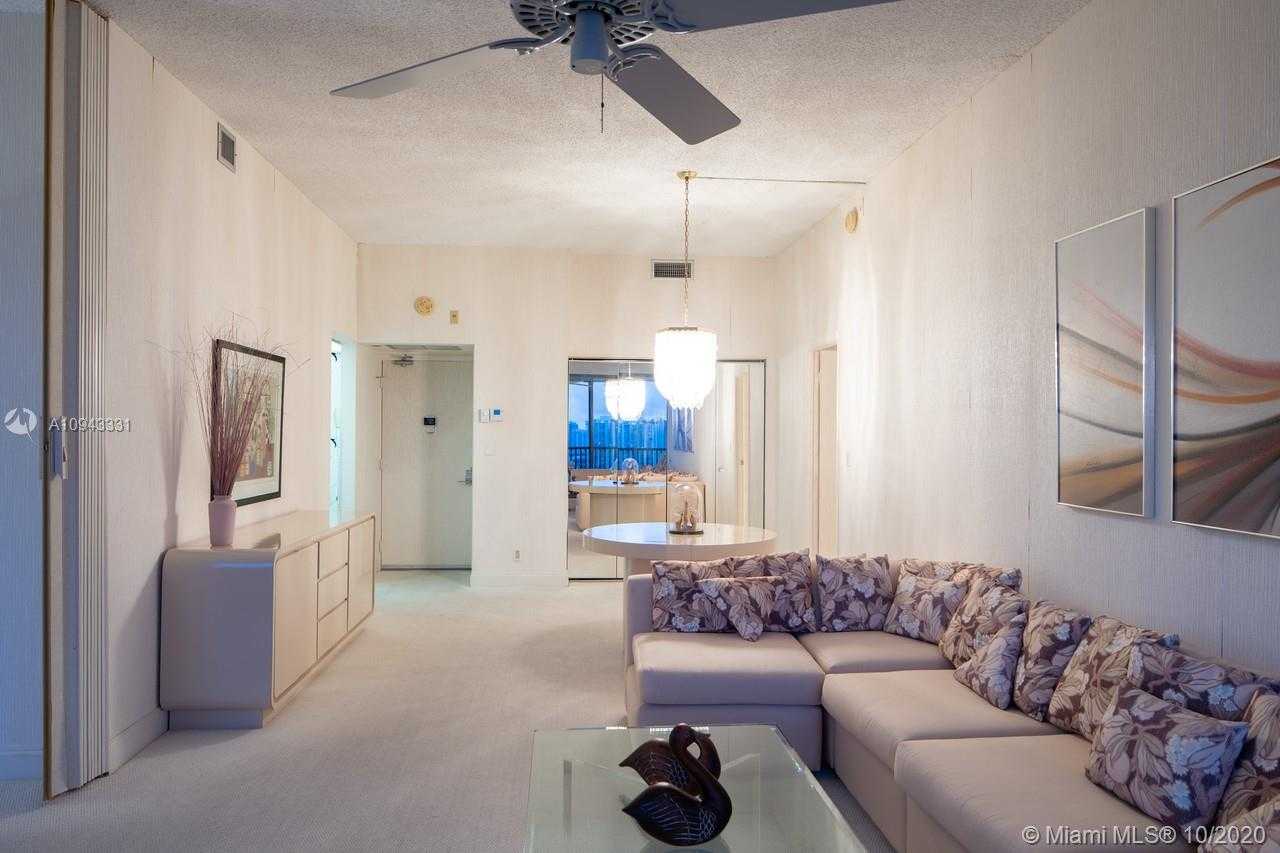 Small Image of 20301 WEST COUNTRY CLUB DR #PH24, Aventura Number 6