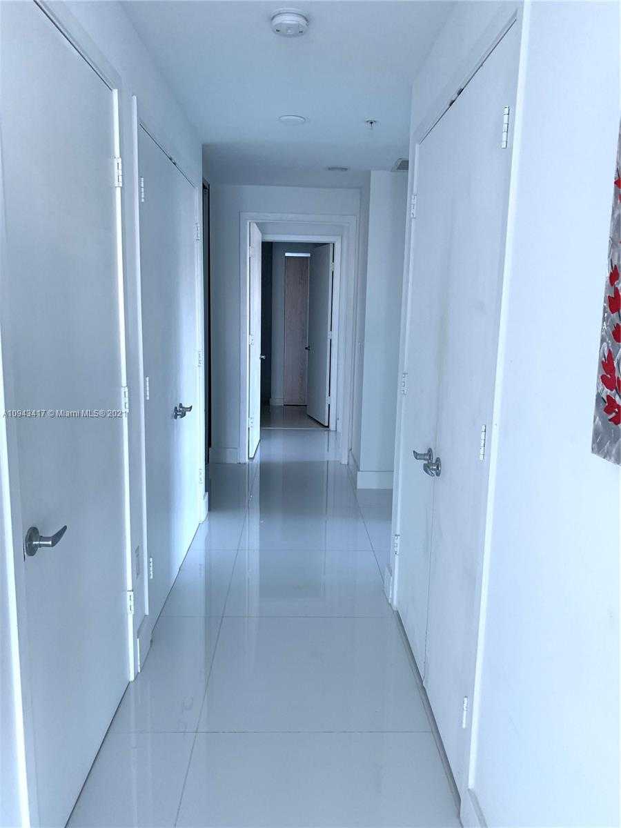Small Image of 17301 BISCAYNE BLVD #410, Aventura Number 13