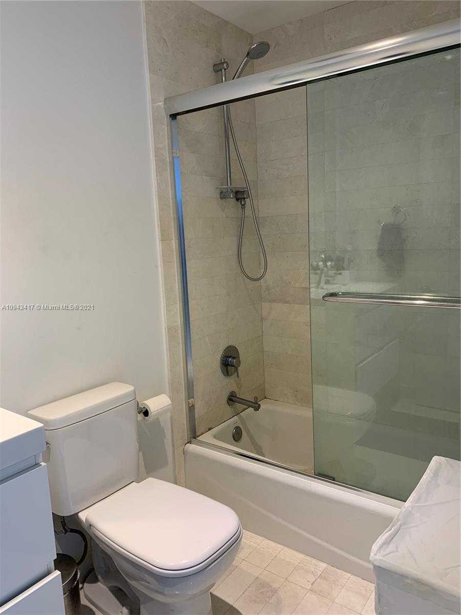Small Image of 17301 BISCAYNE BLVD #410, Aventura Number 19