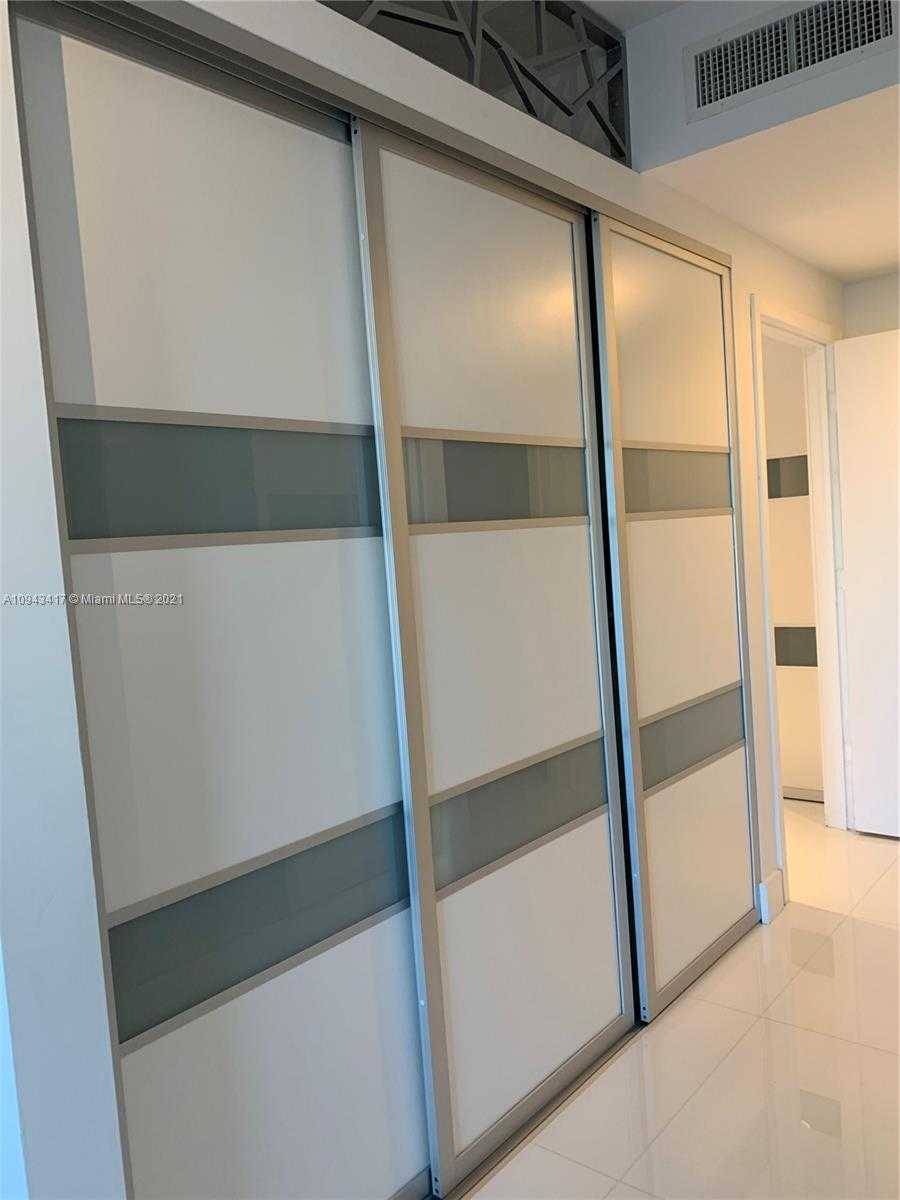 Small Image of 17301 BISCAYNE BLVD #410, Aventura Number 38