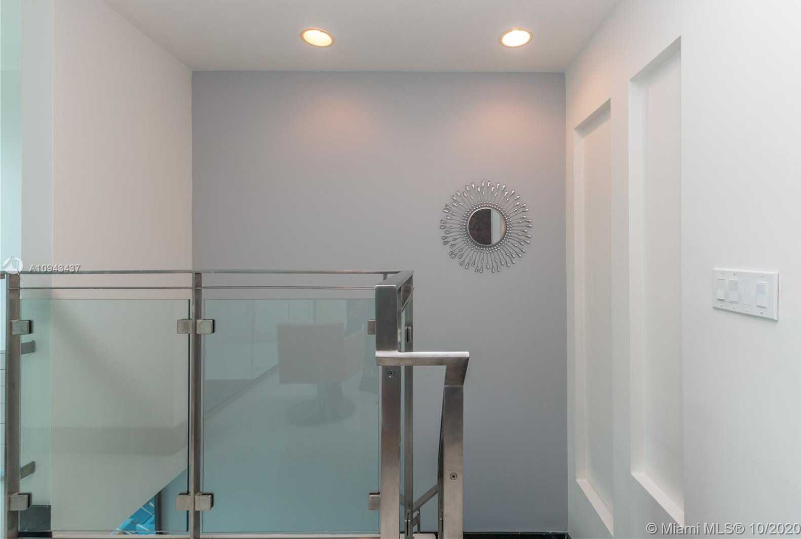 Small Image of 60 SOUTH WEST 13TH ST #5011, Miami Number 17