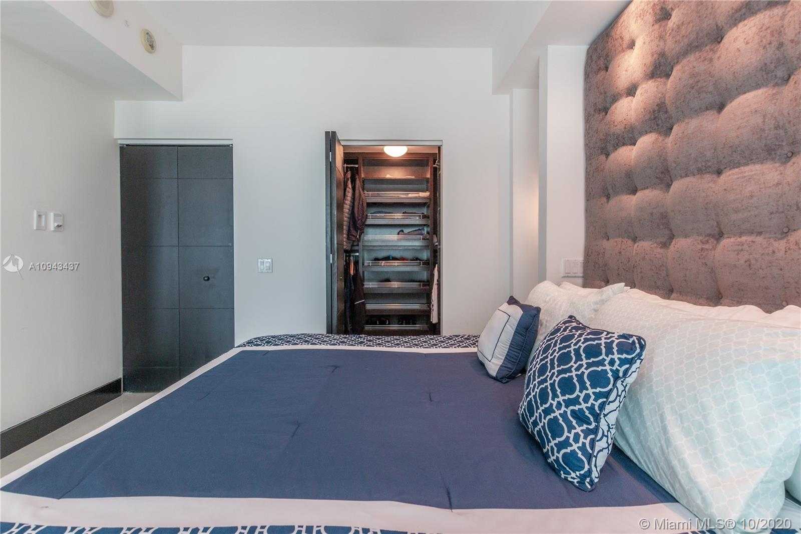 Small Image of 60 SOUTH WEST 13TH ST #5011, Miami Number 21