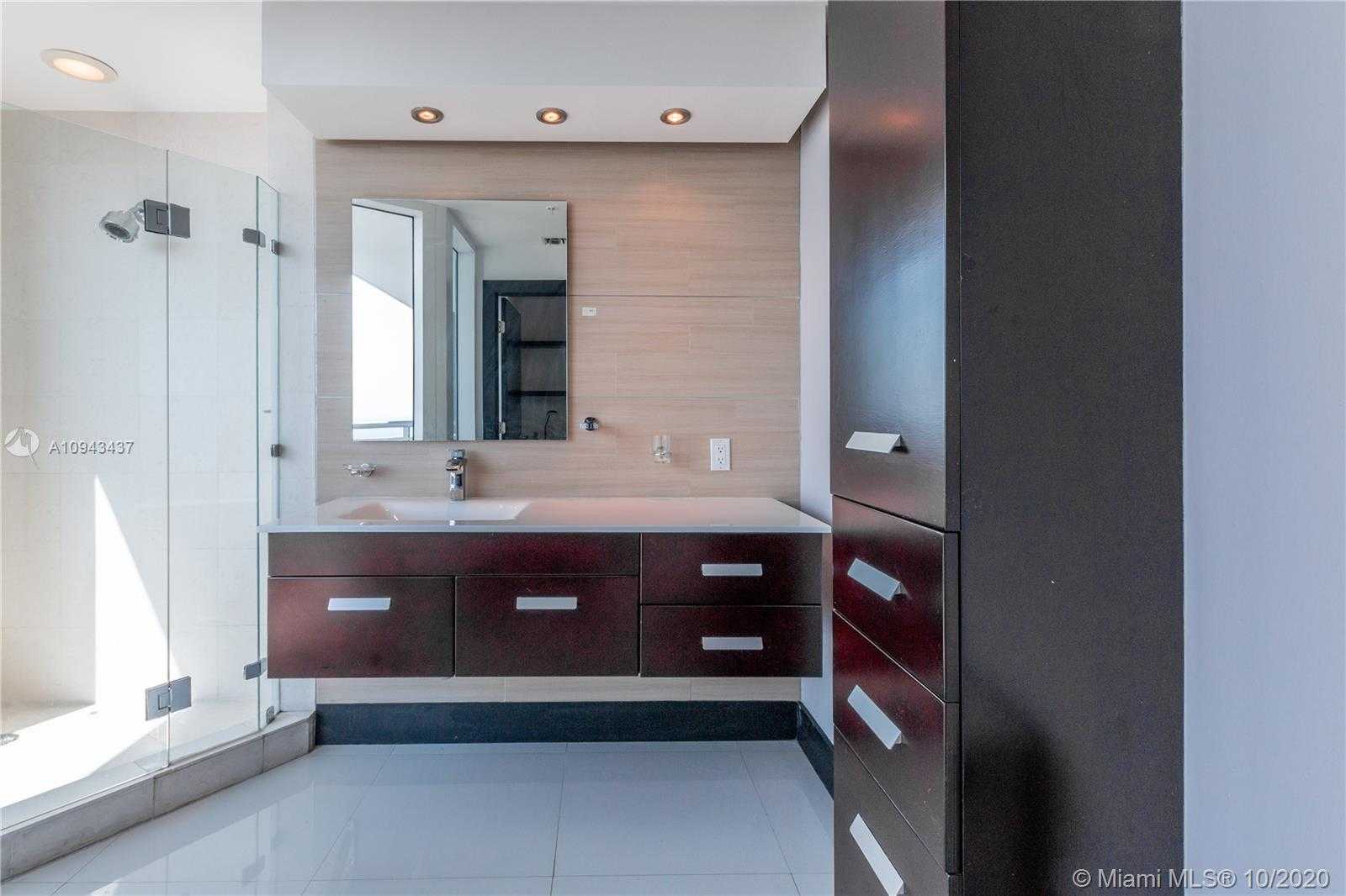 Small Image of 60 SOUTH WEST 13TH ST #5011, Miami Number 30