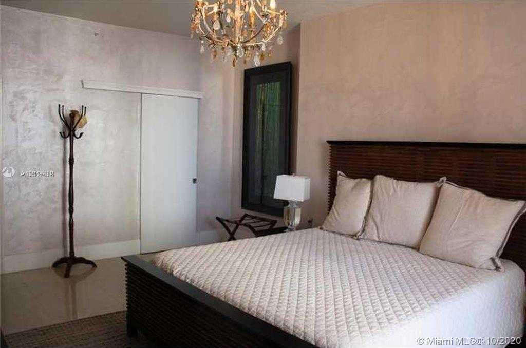 Small Image of 701 BRICKELL KEY BLVD #LPH06, Miami Number 16