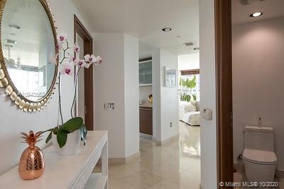 Small Image of 450 ALTON RD #2007, Miami Beach Number 15