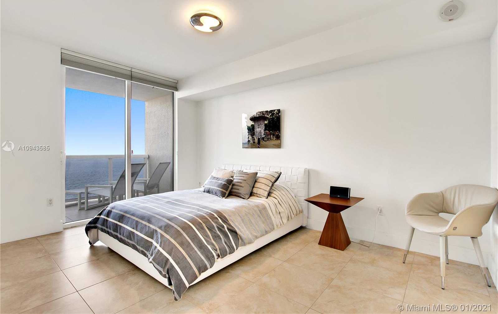 Small Image of 1800 SOUTH OCEAN DR #1902, Hallandale Beach Number 14