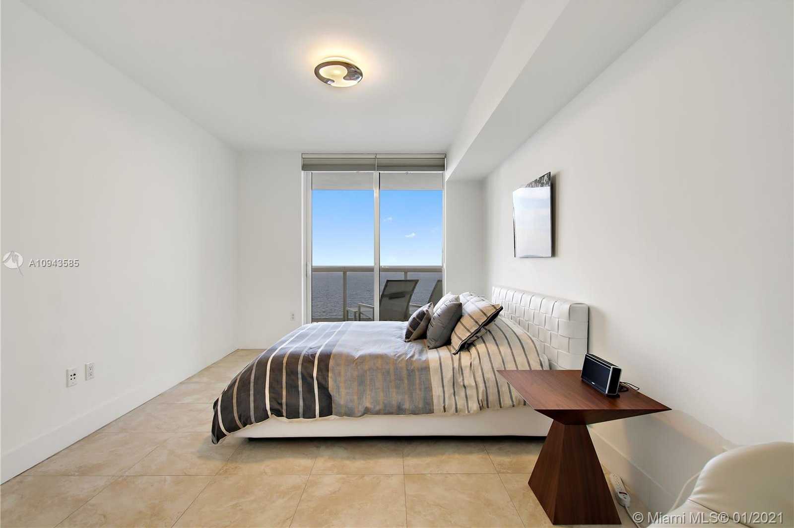 Small Image of 1800 SOUTH OCEAN DR #1902, Hallandale Beach Number 15