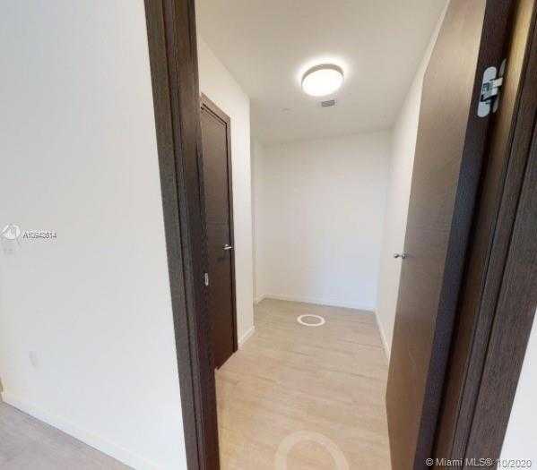 Small Image of 1000 BRICKELL PLAZA #1802, Miami Number 12