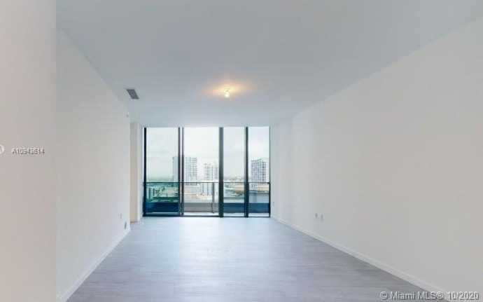 Small Image of 1000 BRICKELL PLAZA #1802, Miami Number 3