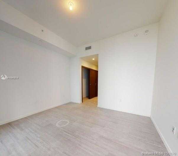 Small Image of 1000 BRICKELL PLAZA #1802, Miami Number 5
