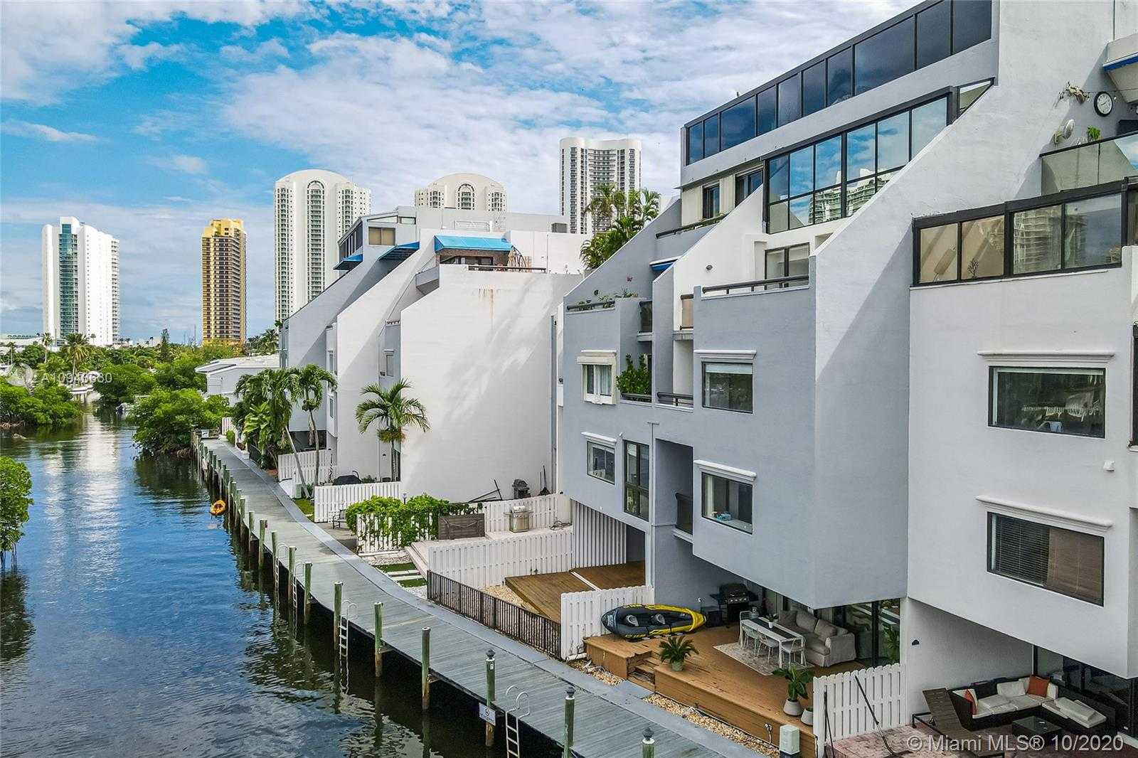 Small Image of 397 POINCIANA DR #1214, Sunny Isles Beach Number 13