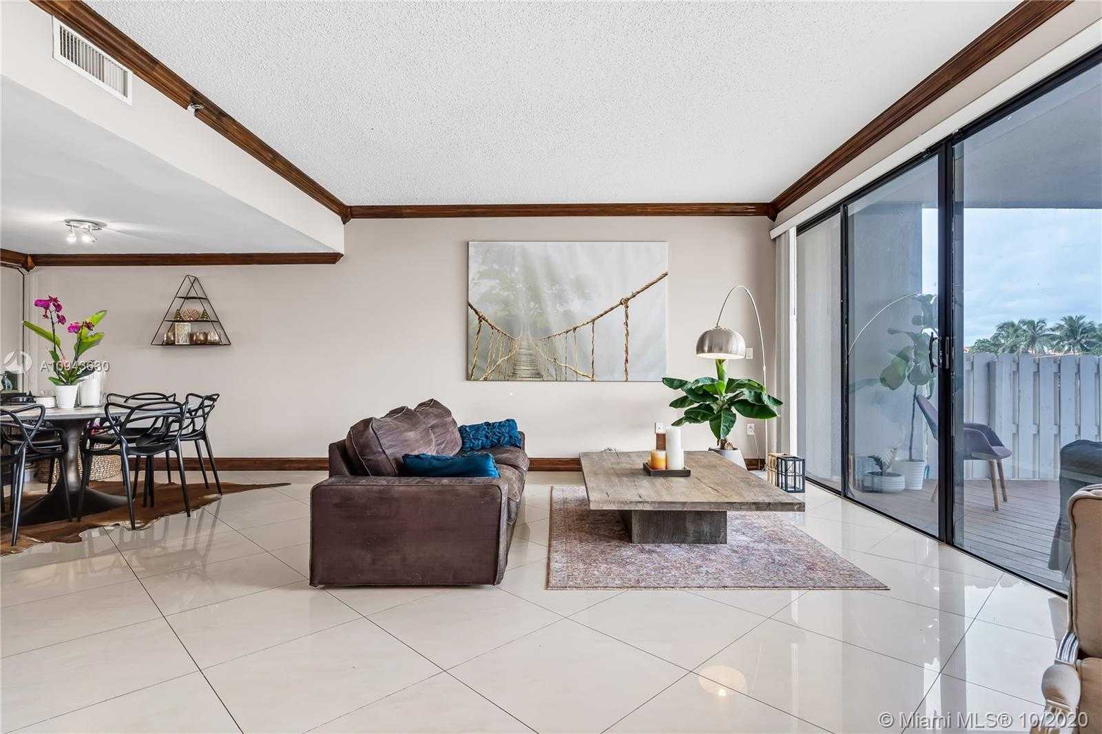 Small Image of 397 POINCIANA DR #1214, Sunny Isles Beach Number 16