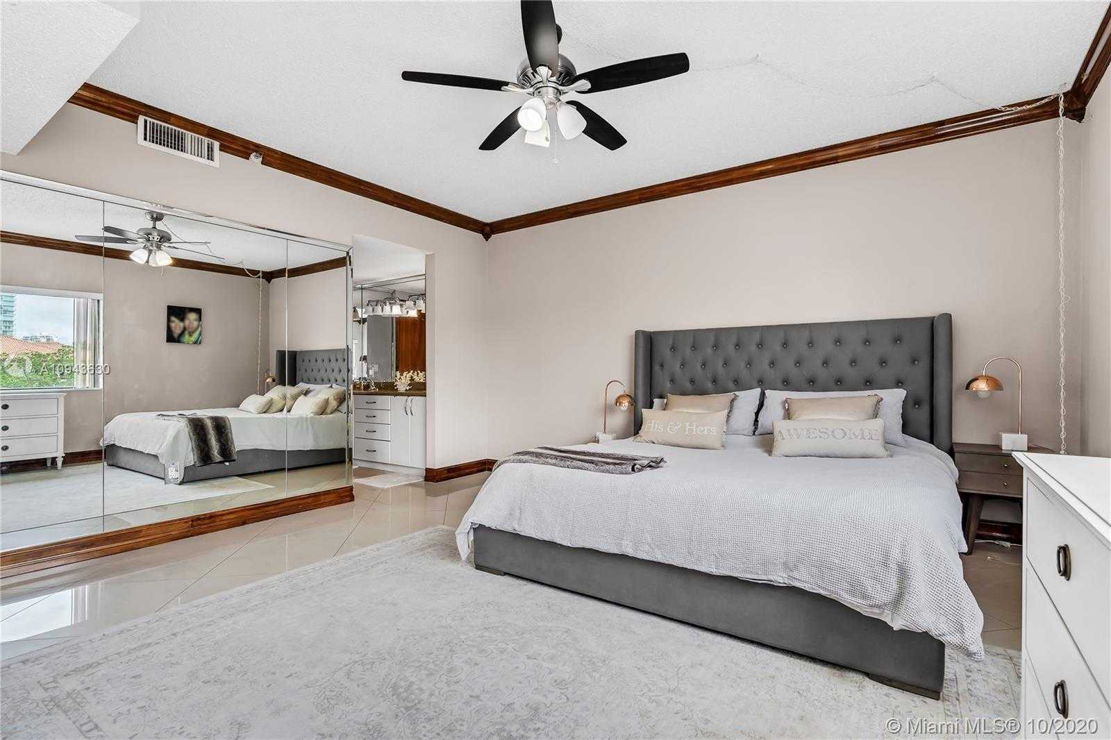 Small Image of 397 POINCIANA DR #1214, Sunny Isles Beach Number 27