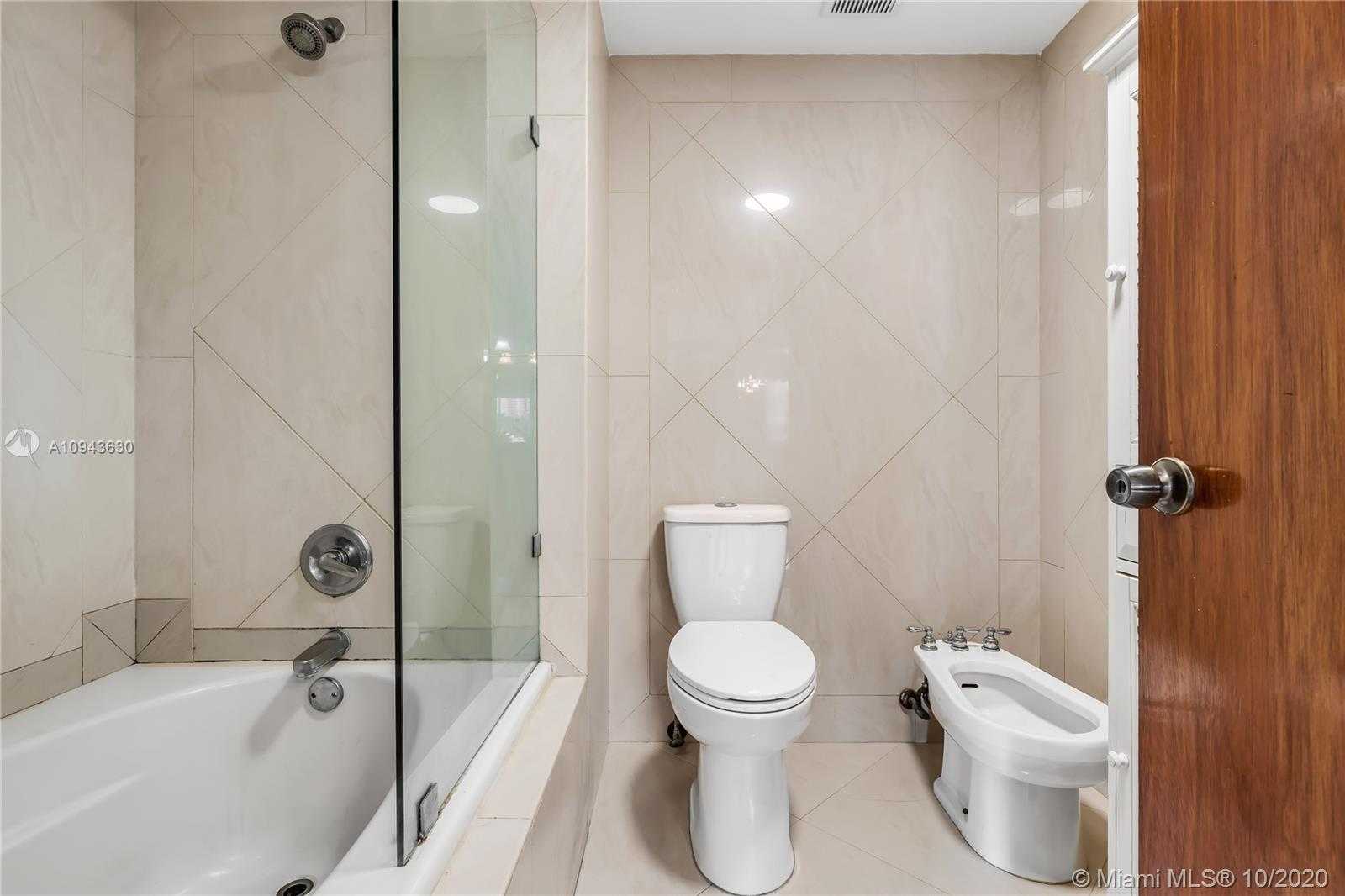 Small Image of 397 POINCIANA DR #1214, Sunny Isles Beach Number 32