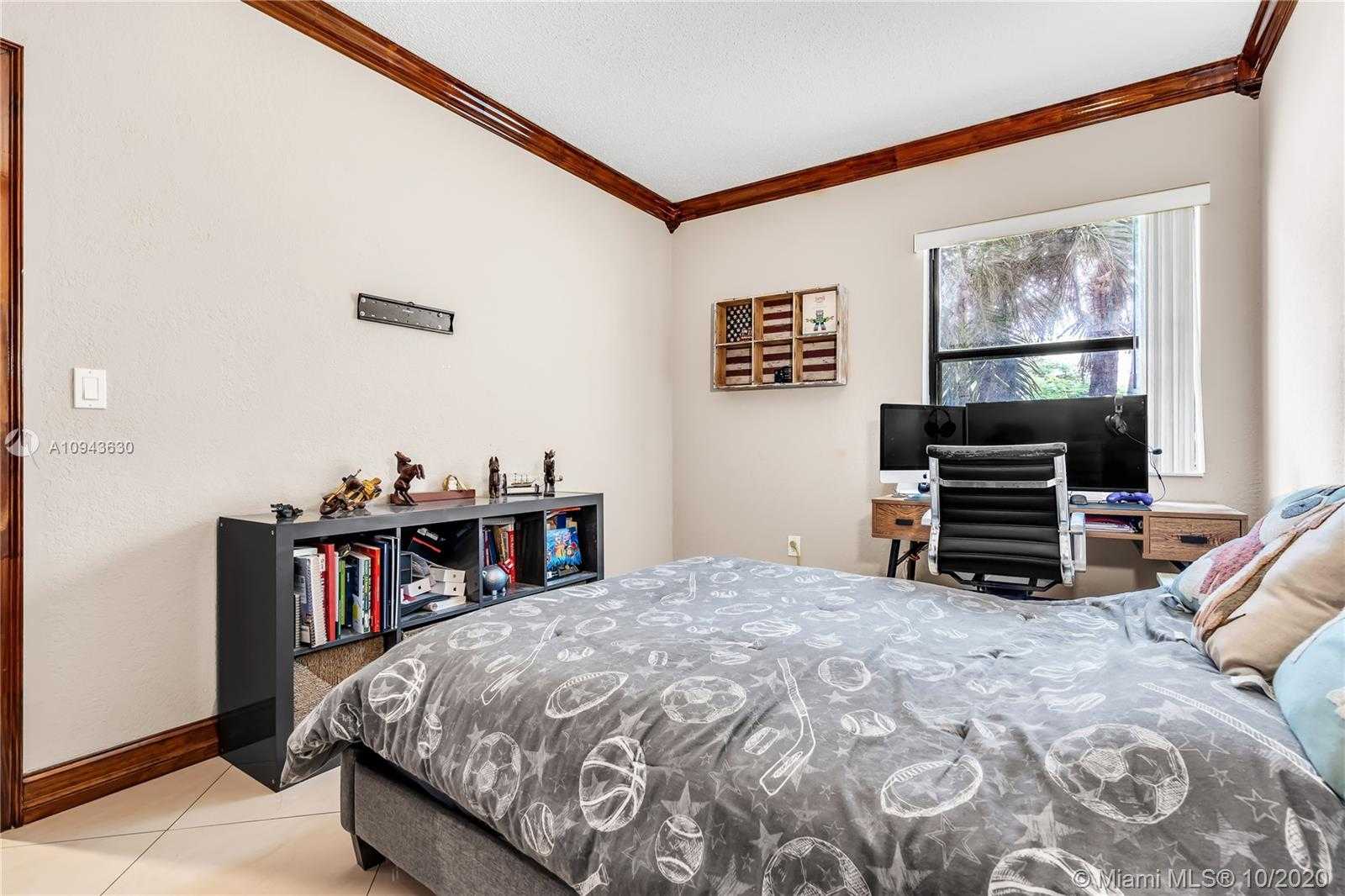 Small Image of 397 POINCIANA DR #1214, Sunny Isles Beach Number 35