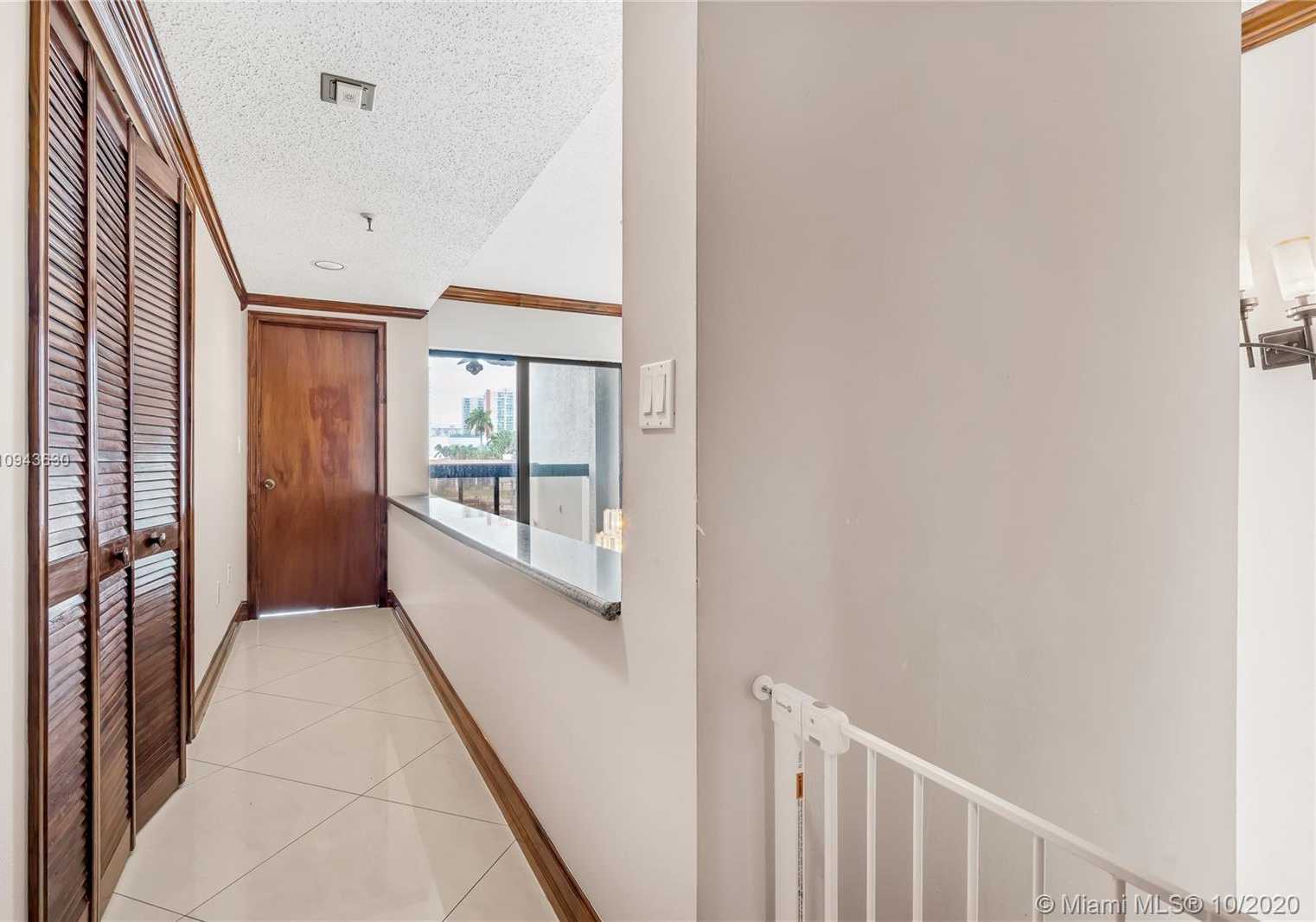 Small Image of 397 POINCIANA DR #1214, Sunny Isles Beach Number 38