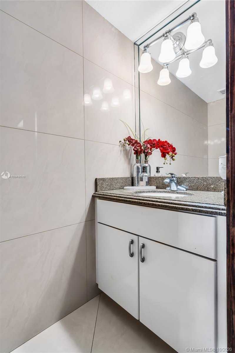 Small Image of 397 POINCIANA DR #1214, Sunny Isles Beach Number 39