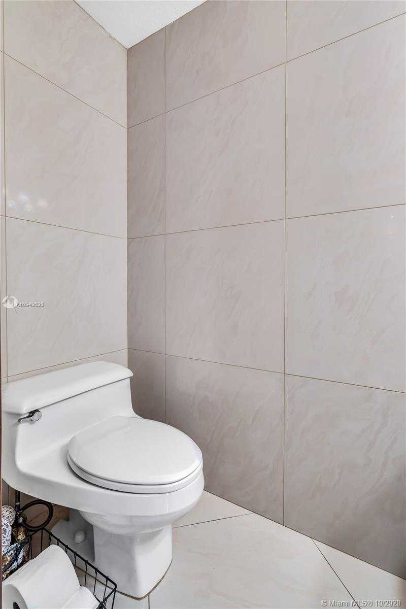Small Image of 397 POINCIANA DR #1214, Sunny Isles Beach Number 40