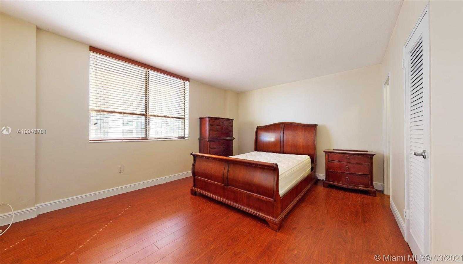 Small Image of 10185 COLLINS AVE #812, Bal Harbour Number 15