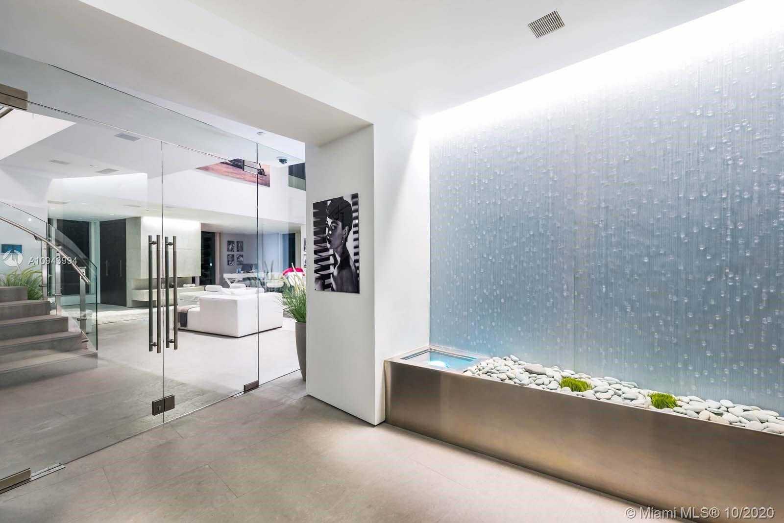 Small Image of 400 ALTON RD #PH-B, Miami Beach Number 11