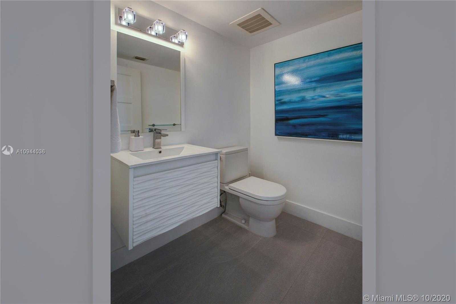 Small Image of 3739 COLLINS AVE #N-402, Miami Beach Number 26