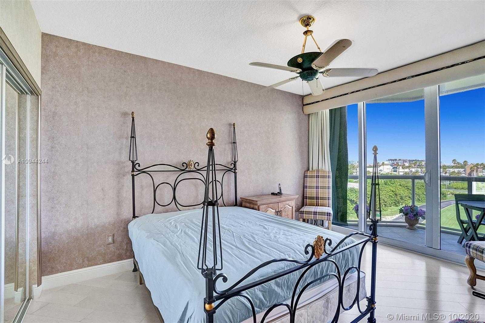 Small Image of 6051 NORTH OCEAN DR #505, Hollywood Number 38