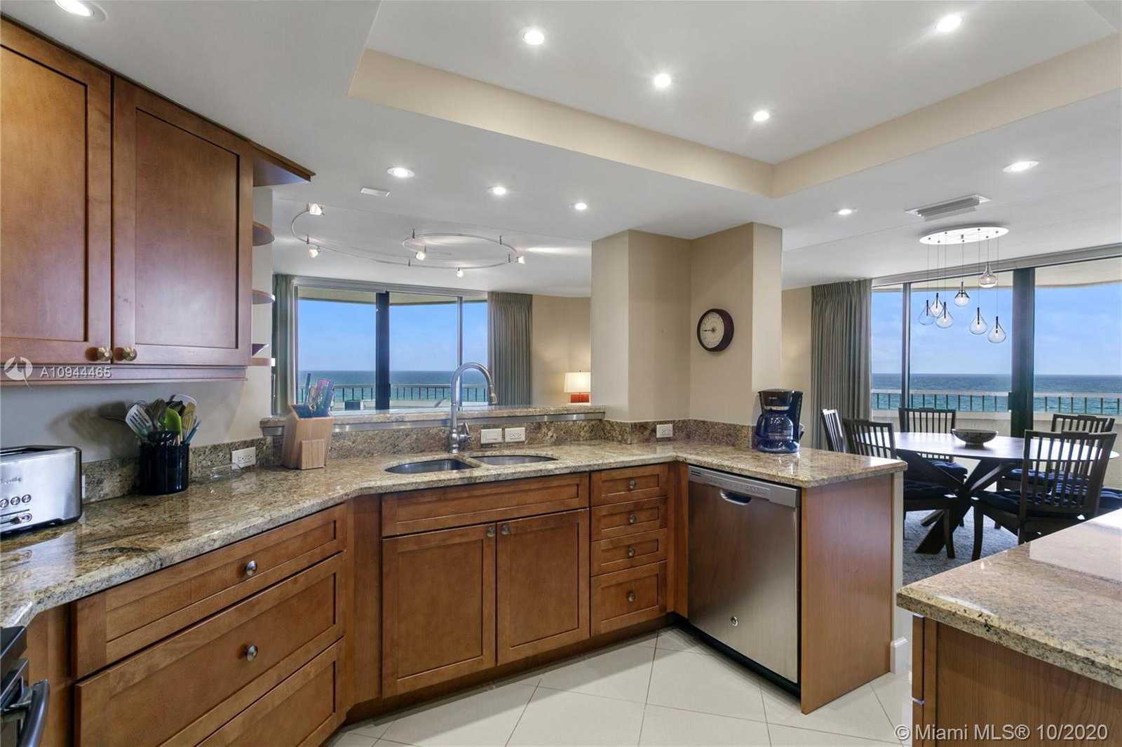 Small Image of 5070 NORTH OCEAN DR #7A, Riviera Beach Number 13